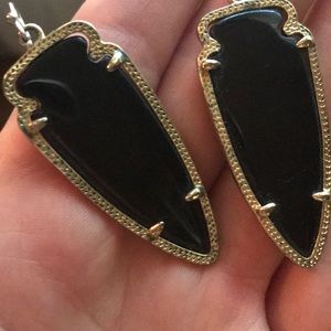 Kendra scott Black arrow earrings